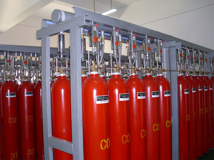 CO2 Fire Extinguishers: Electrical Insulation Properties and Their Applications in Fire Safety